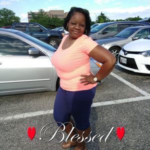 Meet your Posher, Dee